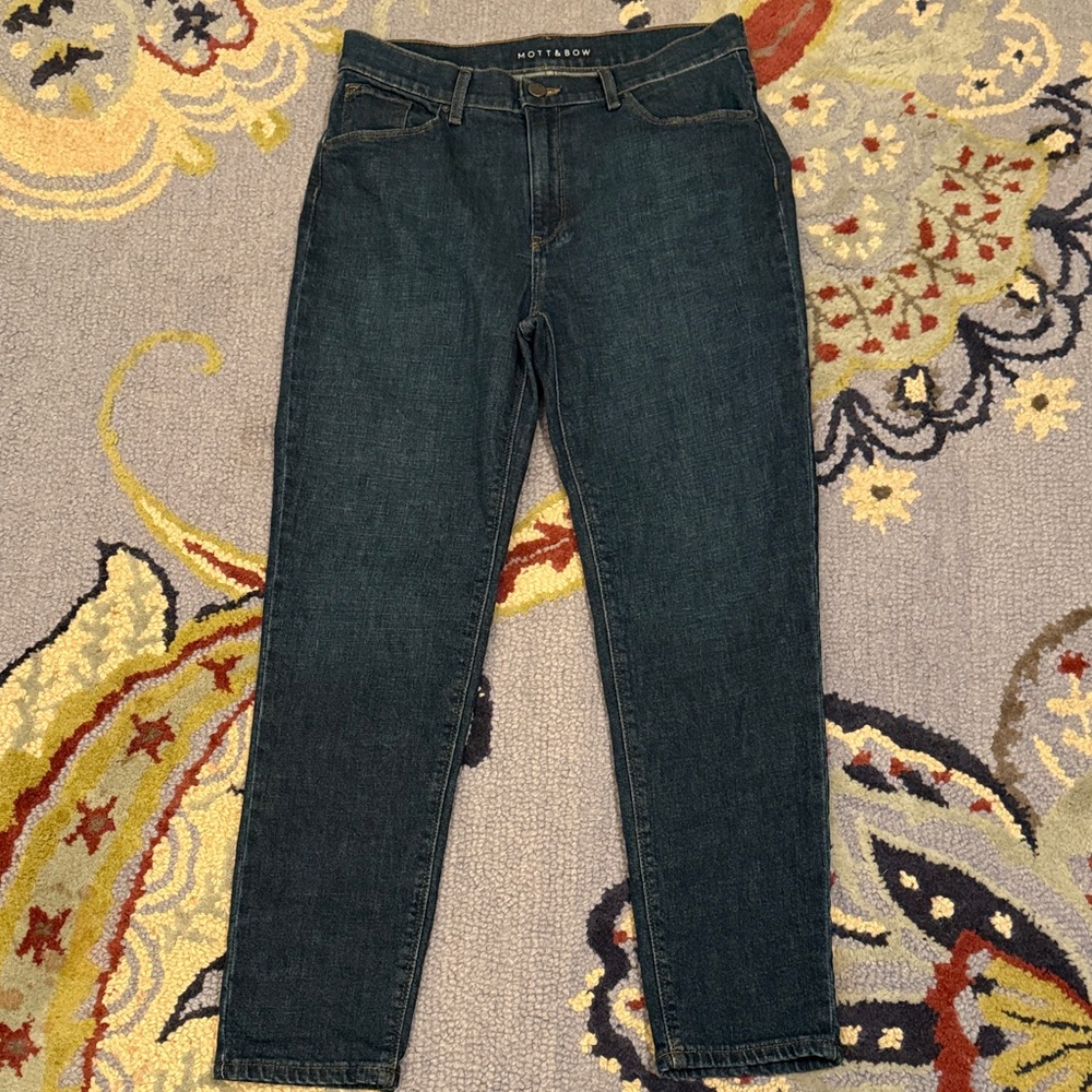 Women's Straight Leg Jeans - Dark Blue